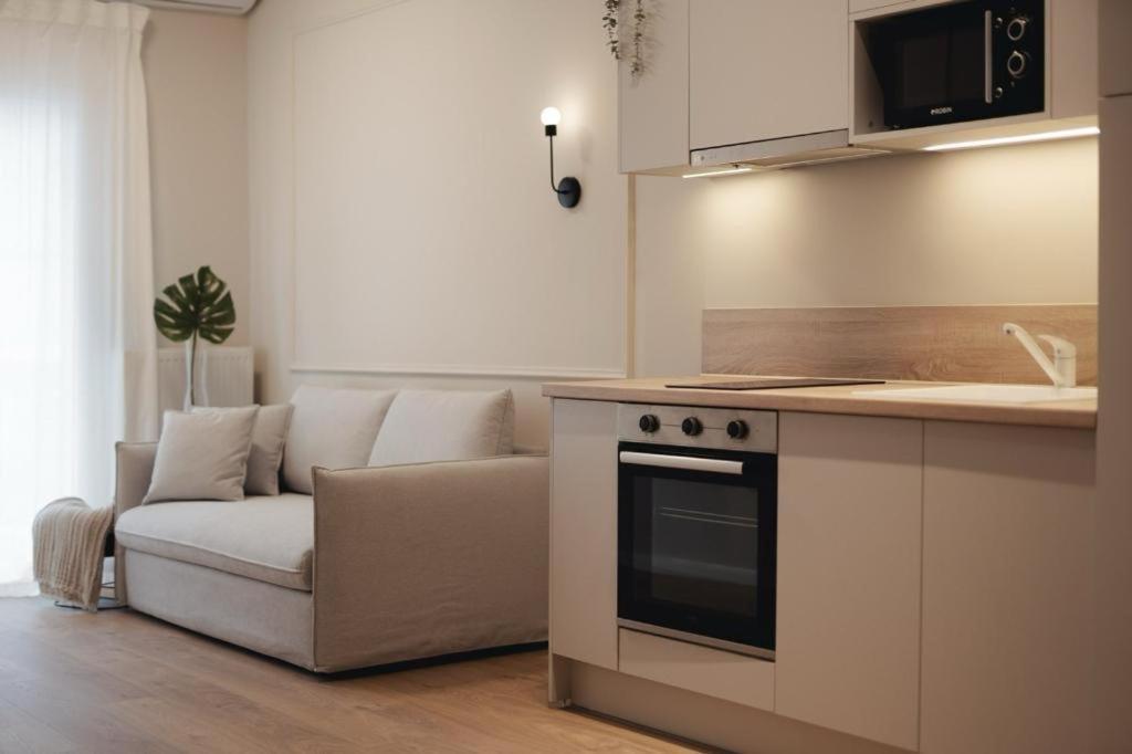 Harmonia Minimal Apartments Thessaloniki Exterior photo
